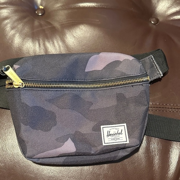 Herschel Supply Company Other - Herschel Supply Company Black and Gray Belt Bag